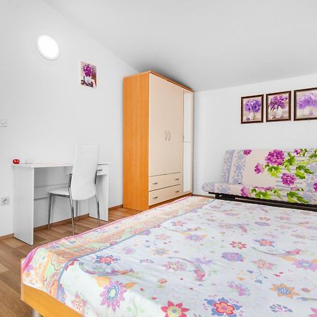Apartmani Alaga B Tribalj Kültér fotó