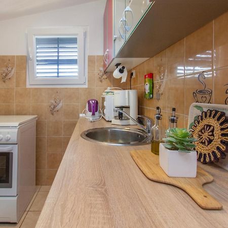 Apartmani Alaga B Tribalj Kültér fotó