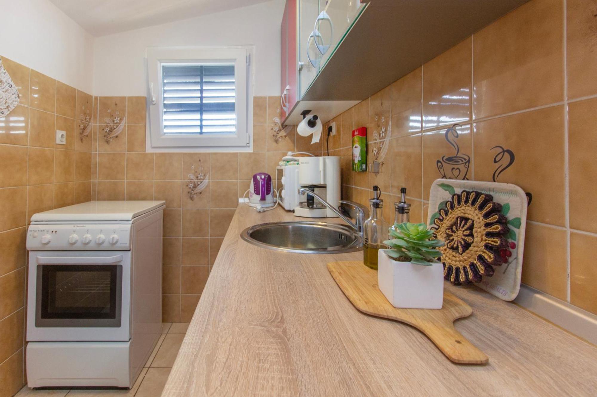 Apartmani Alaga B Tribalj Kültér fotó
